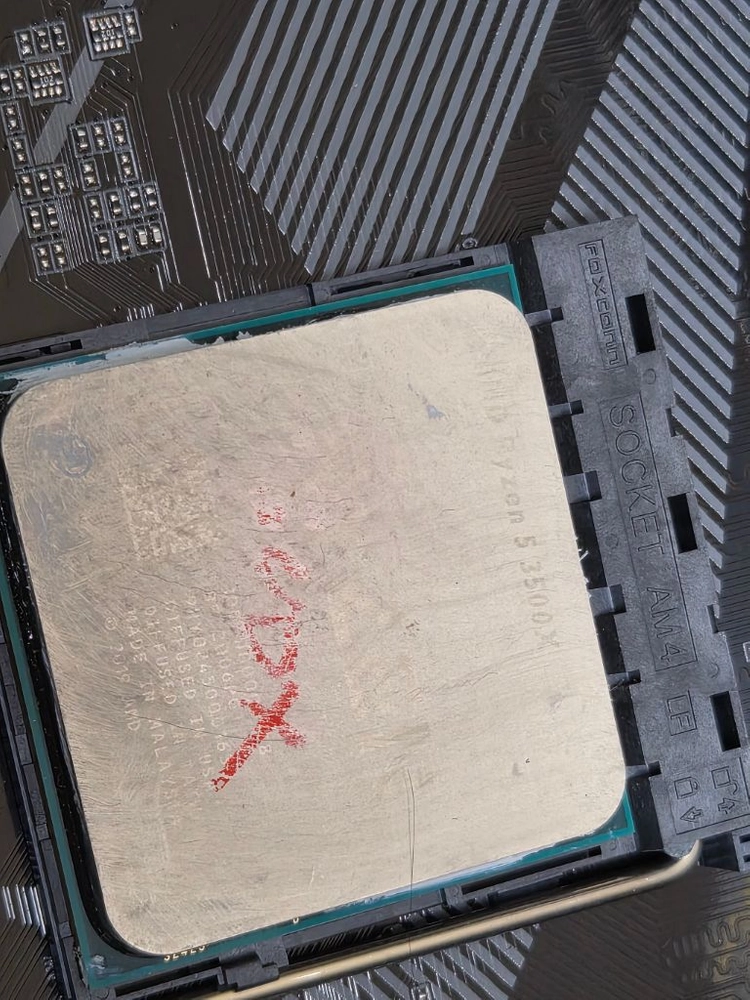 RTX 2060 컴퓨터 본체 이미지