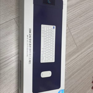 새상품 Actto 15W 무선 충전 데스크패드 (네이비) 이미지
