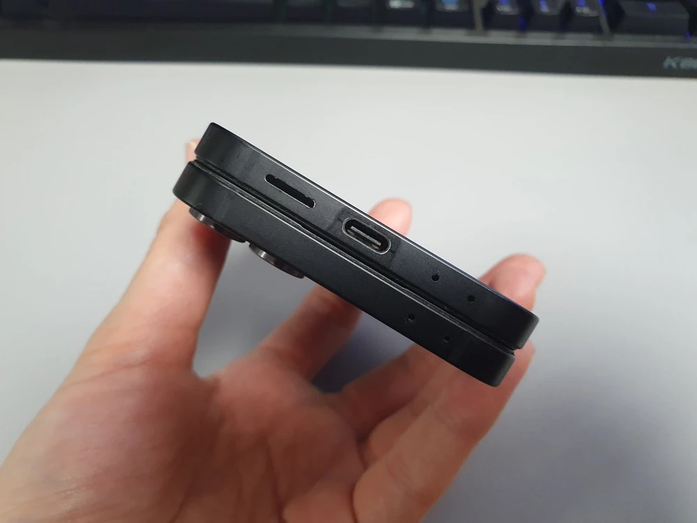 갤럭시 Z플립7 FE / 256GB / 블랙 이미지