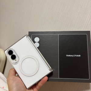 갤럭시 Z 폴드8 크림 512GB 자급제폰 풀박 이미지