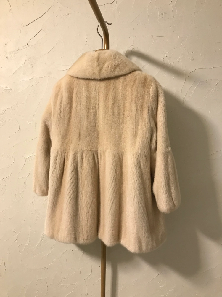진도모피 사가펄 밍크코트 이미지
