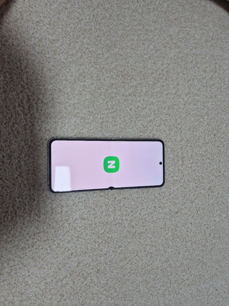 갤럭시 Z 플립6 이미지