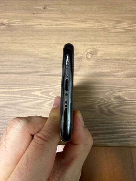 아이폰11 프로 / 256GB / 블랙 / 배터리:100% / 충전기+보조배터리 / 케이스 이미지