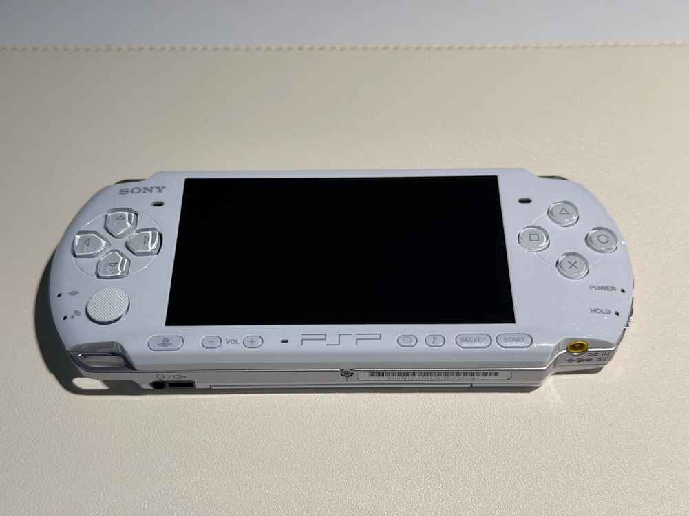 [A급 미품/박스완품] 소니 PSP-3000 펄 화이트 / 황변 없는 선명한 액정 이미지