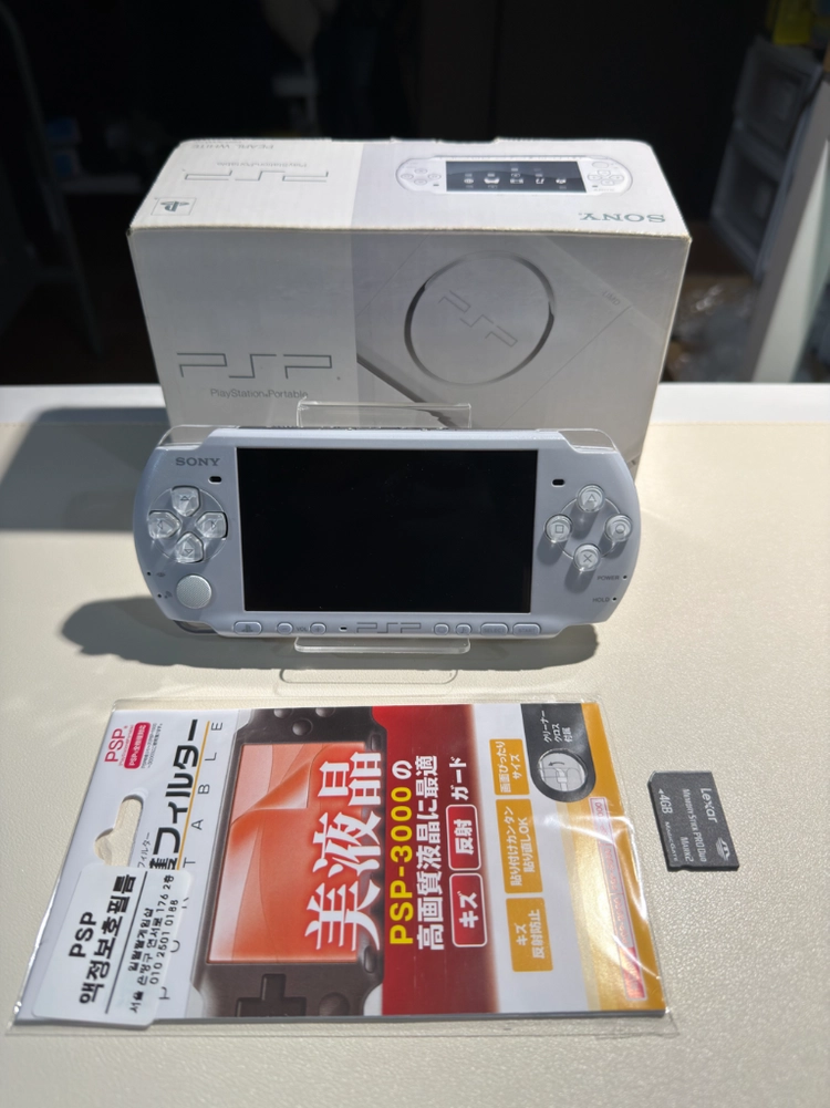 [A급 미품/박스완품] 소니 PSP-3000 펄 화이트 / 황변 없는 선명한 액정 이미지