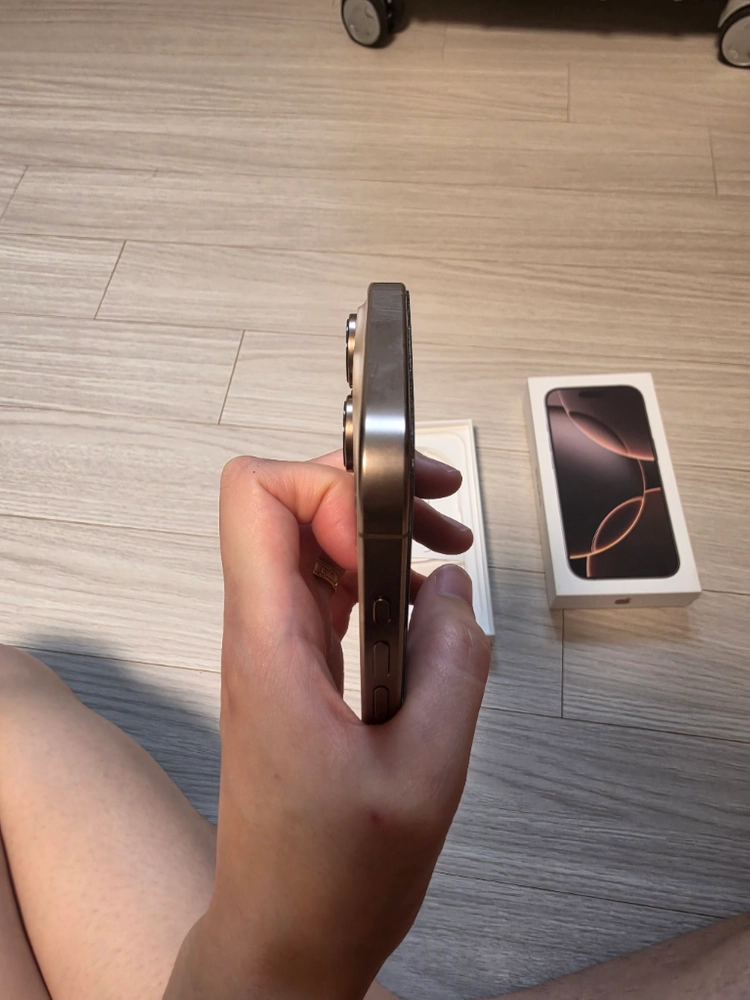 아이폰 16프로 128GB 이미지