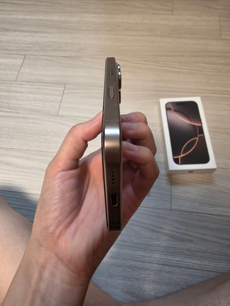 아이폰 16프로 128GB 이미지