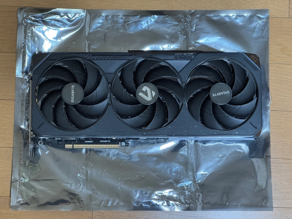 기가바이트 RTX 5070ti GAMING OC D7 16GB 이미지