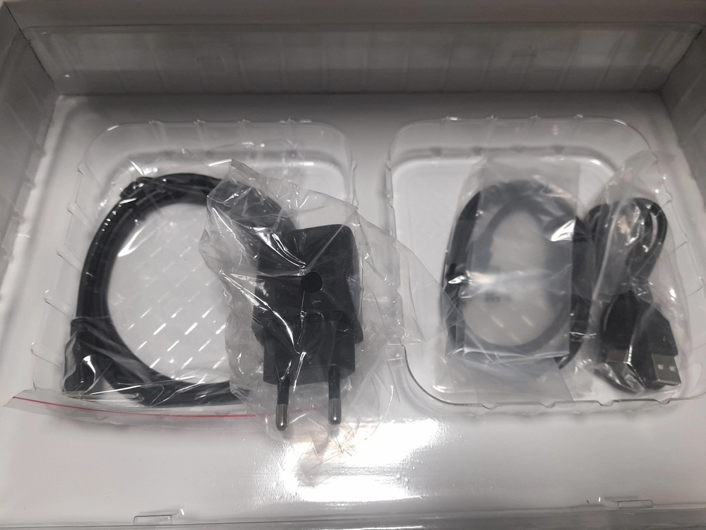 새제품 모넥스 14인치 FHD 터치지원 태블릿모니터 (컴퓨터모니터,휴대폰연결가능) 착불8만 이미지