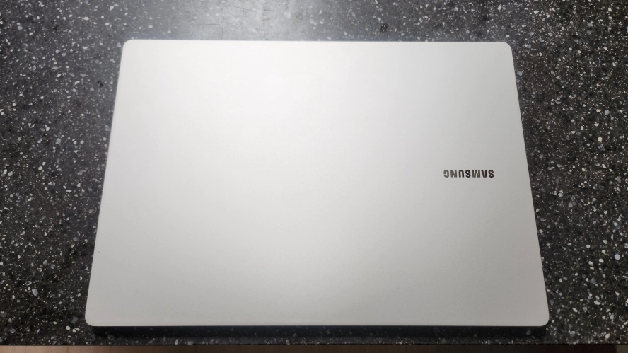 삼성 풀옵 갤럭시북 프로3/초고화질 아몰레드2X/i7,램32G,1TB 이미지