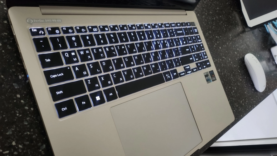 삼성 풀옵 갤럭시북 프로3/초고화질 아몰레드2X/i7,램32G,1TB 이미지