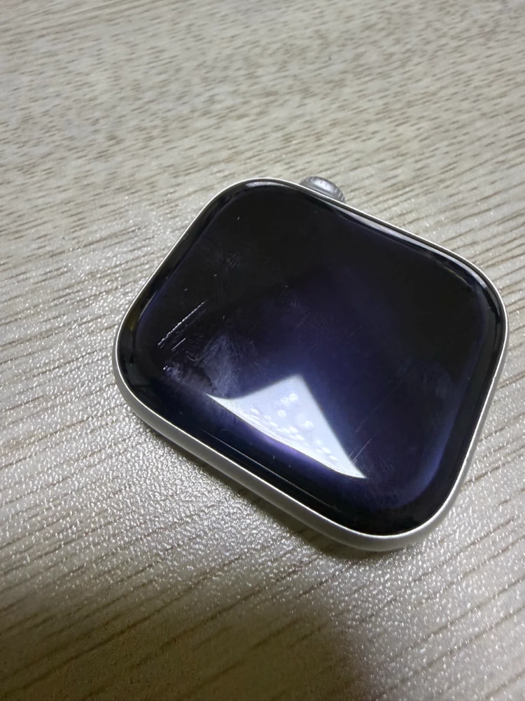 애플워치 11 wifi 42mm실버 판매합니다. 이미지