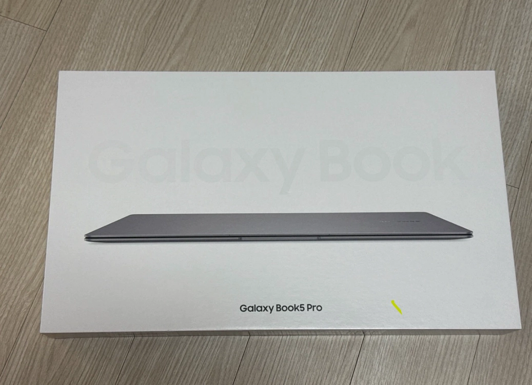 (할인, SSD 추가확장 2TB, RAM 16G) 갤럭시북 5 프로 미개봉 이미지