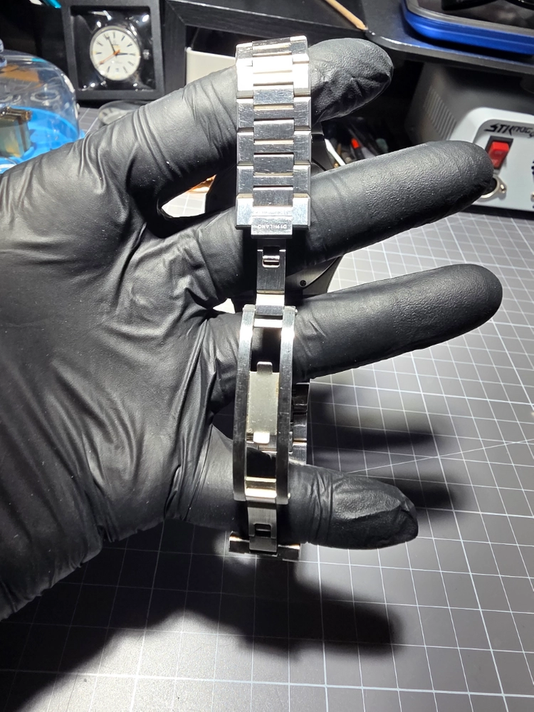 D1 밀라노 울트라씬 검판, 실버케이스 (두께6.5mm) 이미지