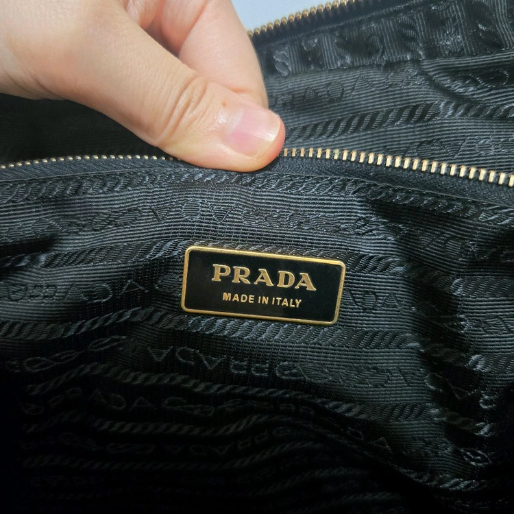 프라다(PRADA) 테수토 나일론 토트백 블랙 이미지