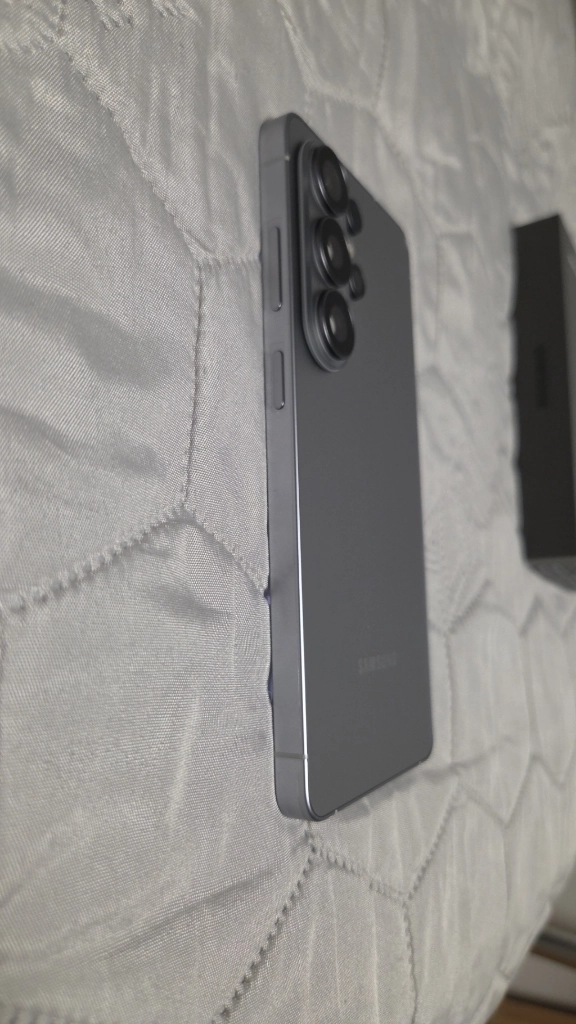 갤럭시 S26 울트라 1tb 16gb ram. 삼성단독컬러 실버 자급제 이미지