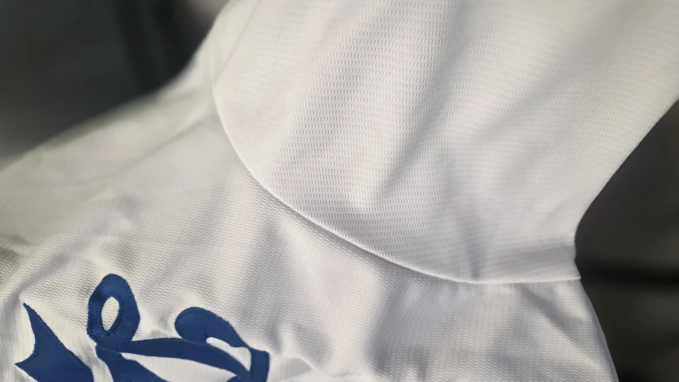 MLB 슈퍼스타 코디벨린져 2017신인왕 친필싸인 유니폼 판매합니다.(파나틱스 인증) 이미지
