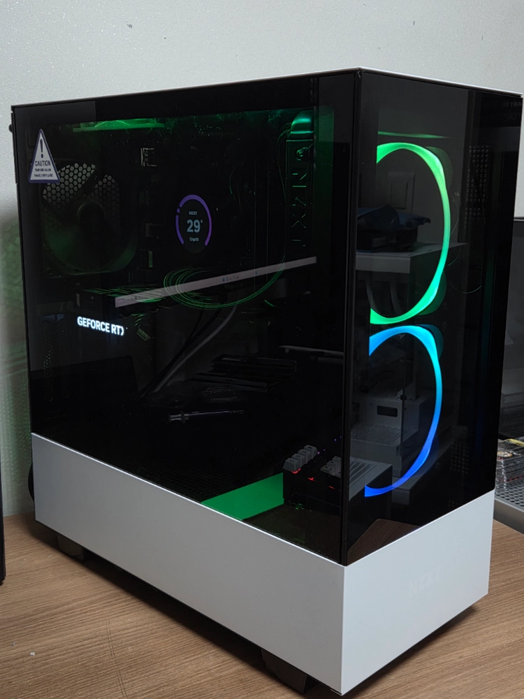 라이젠 9700x / rtx4060ti nzxt 화이트pc 컴퓨터 이미지