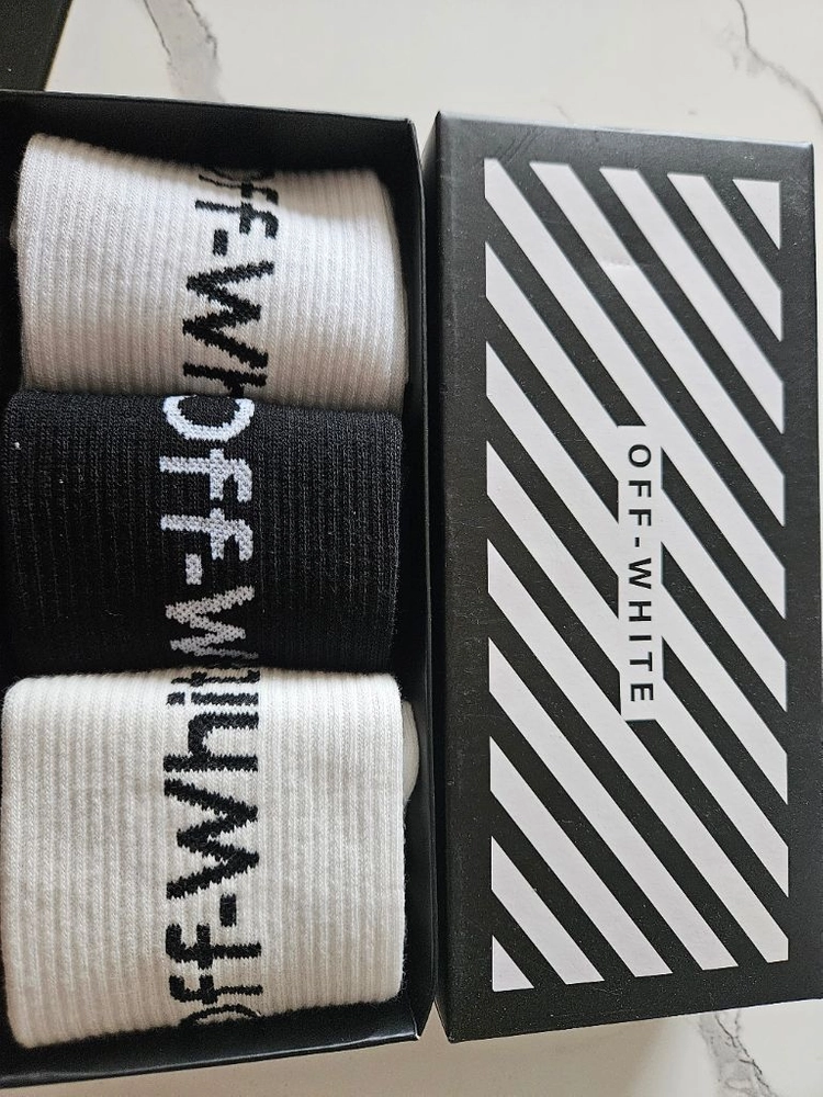 오프화이트 양말 세트 이미지
