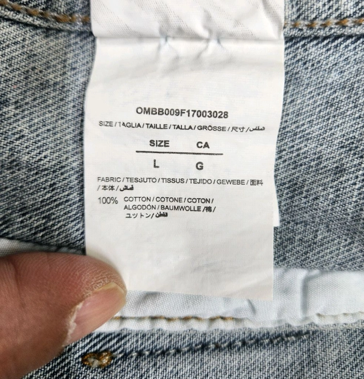 [새상품급 L] 오프화이트 18ss 템퍼러쳐 데님 자켓 재킷 발망 아미리 디스퀘어드2 크롬하츠 에피그램 한섬 아미 이미지