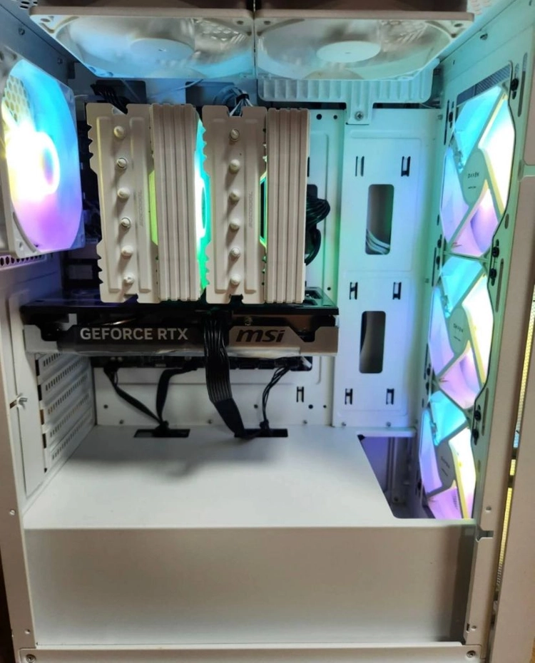 i7 12700F RTX5060Ti 32램 본체 컴퓨터 이미지