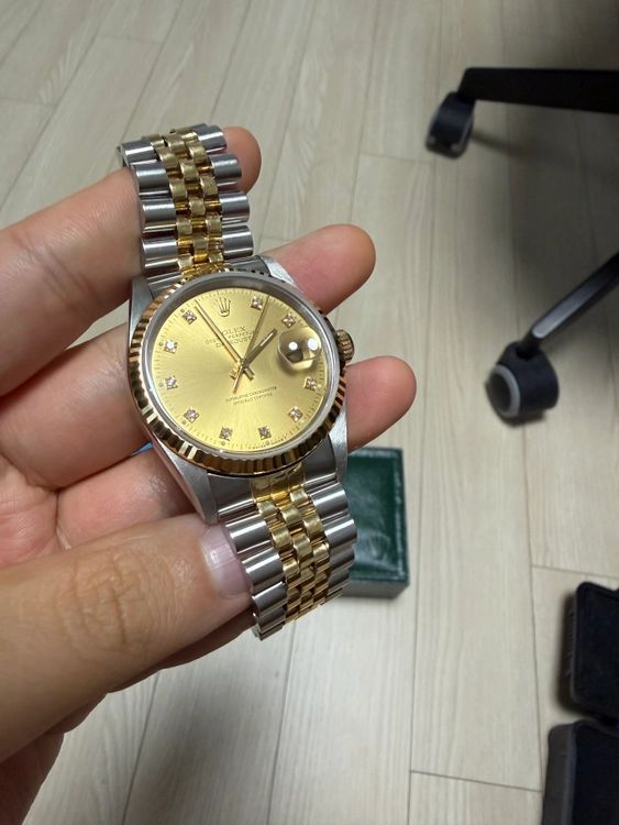 ROLEX 롤렉스 16233 오이스터퍼페츄얼 데이저스트 옐로골드 콤비 18K시계 36mm 샴페인 텐포인트 다이아몬드 이미지
