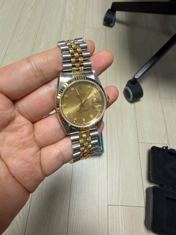 ROLEX 롤렉스 16233 오이스터퍼페츄얼 데이저스트 옐로골드 콤비 18K시계 36mm 샴페인 텐포인트 다이아몬드 이미지