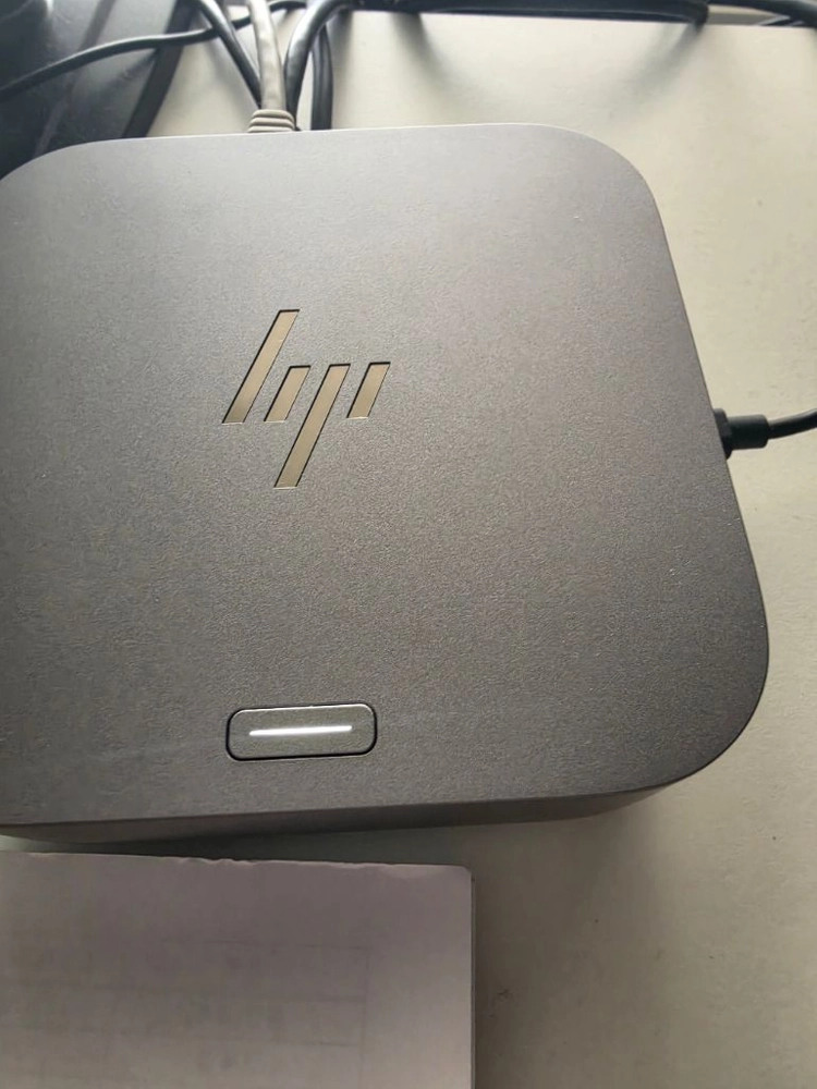 HP 썬더볼트 4 울트라 180W G6 도킹 스테이션 이미지