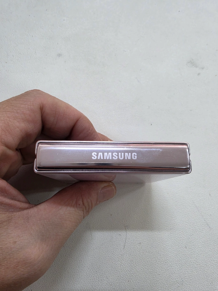 갤럭시 Z플립5 라벤더 256GB 무잔상 정상공기기 이미지