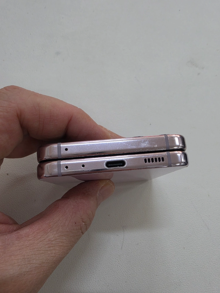 갤럭시 Z플립5 라벤더 256GB 무잔상 정상공기기 이미지