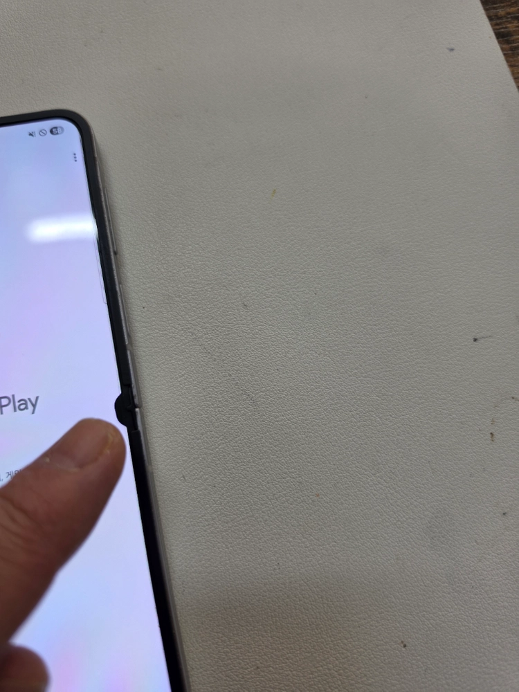 갤럭시 Z플립6 실버 256GB 이미지