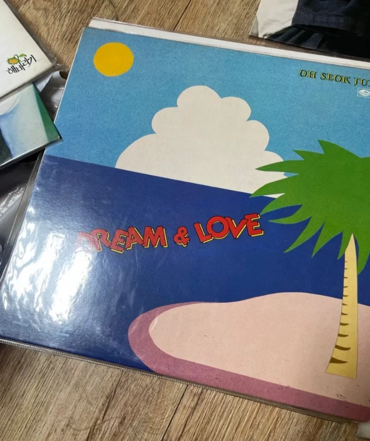 조용필 눈동자 오석준 이승철 추억의 LP 레코드 10장 일괄판매 카페 레코드 엘피판 카페용품 카페소품조용필 이미지