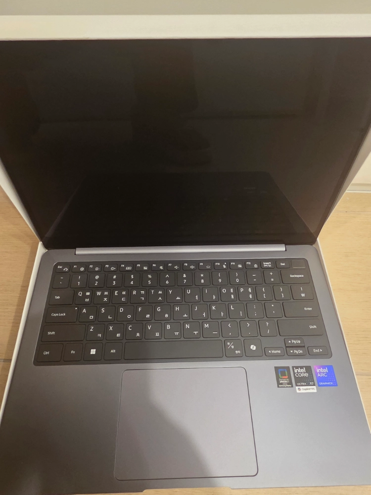 삼성전자 갤럭시북6 풀박스 NT940XJG-KD72G 이미지