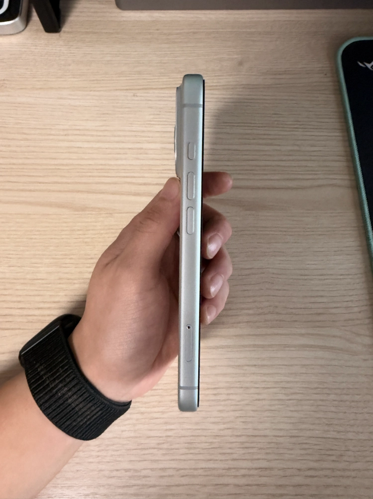 아이폰 17 Pro 256GB 실버 자급제 / 무기스 이미지