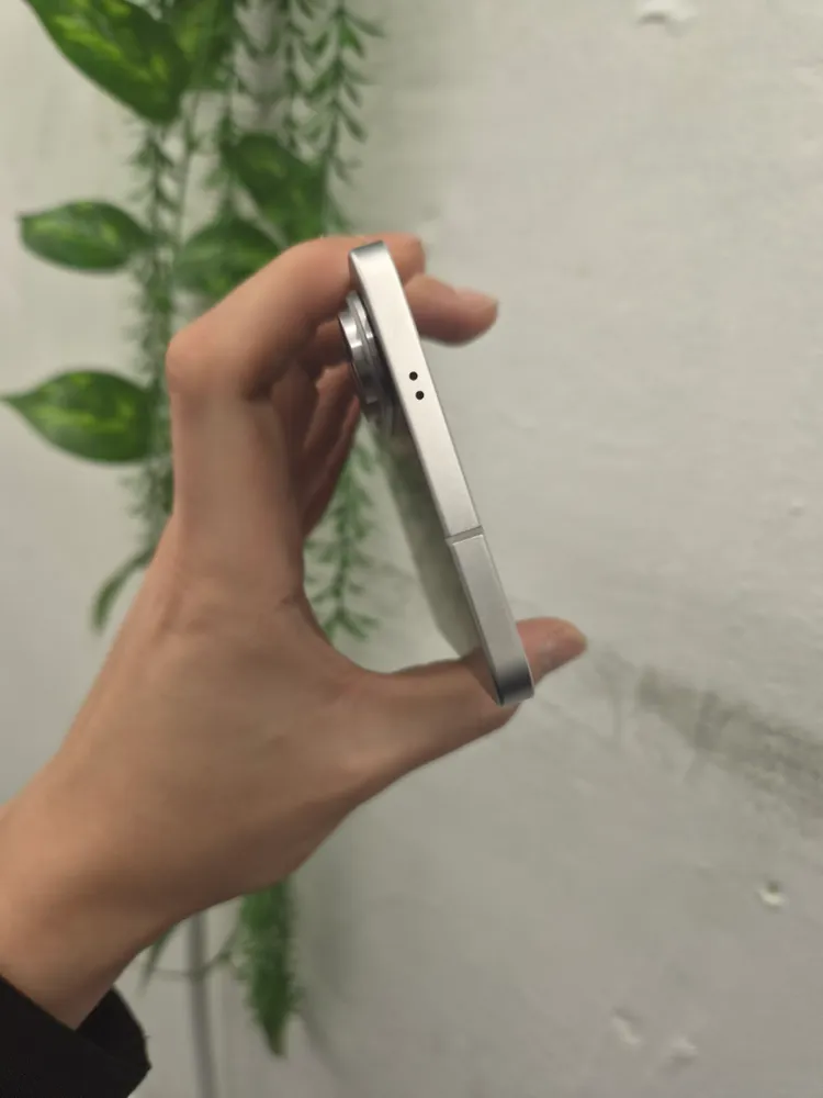풀박스 갤럭시S25엣지 256GB 실버쉐도우 이미지