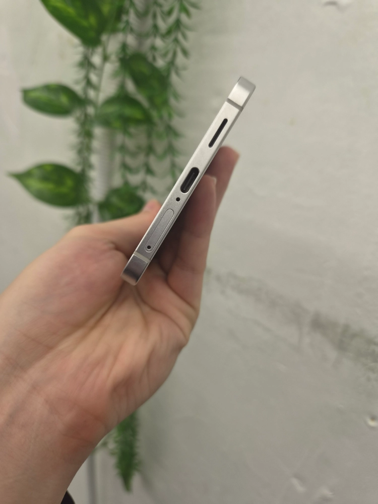 풀박스 갤럭시S25엣지 256GB 실버쉐도우 이미지