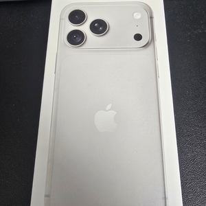 (자급제 미개봉) 아이폰 18 프로 맥스 pro max 실버 256GB 201만원 이미지