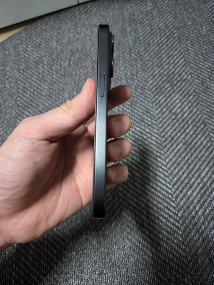 아이폰15 프로 256GB 블랙 풀박스 팝니다(케이스,강화유리 포함) 이미지