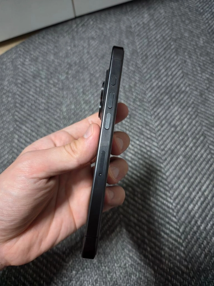 아이폰15 프로 256GB 블랙 풀박스 팝니다(케이스,강화유리 포함) 이미지