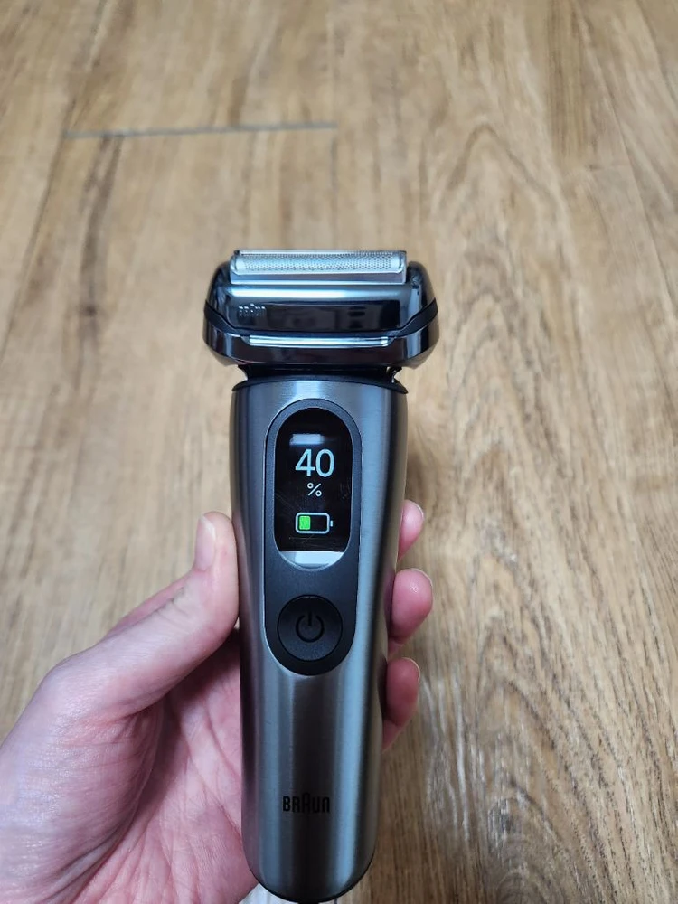브라운 전기면도기 NEVO11010C 그라파이트 이미지