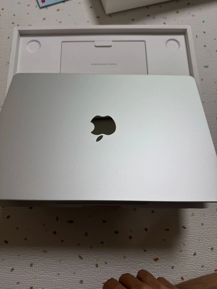 Apple MacBook Air M4 13인치 실버 16GB 512GB - 안심되는 중고거래