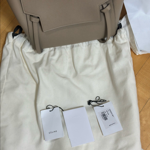 셀린느 벨트백 미니 베이지 이미지