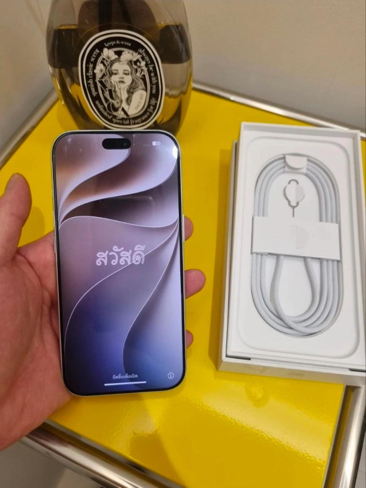 아이폰 18프로 실버 256GB 이미지