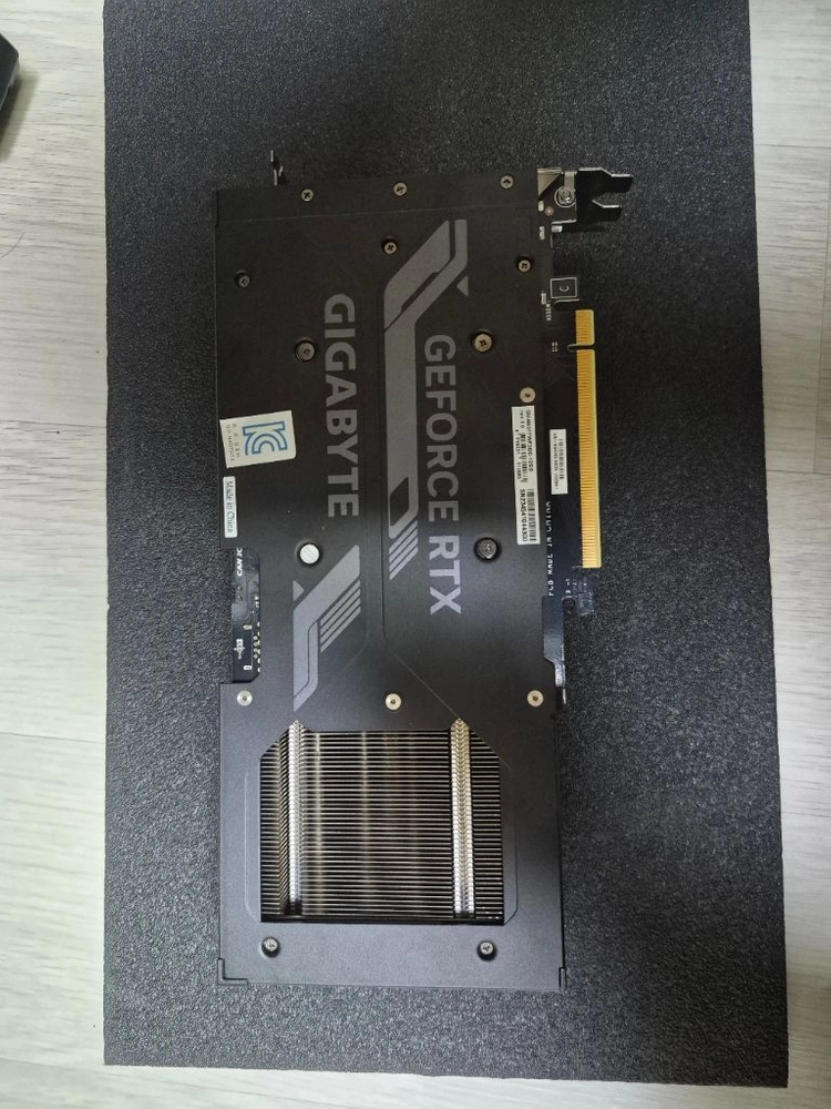 기가바이트 RTX 4070Ti eagle D6X 12G 컴퓨터 그래픽카드 이미지
