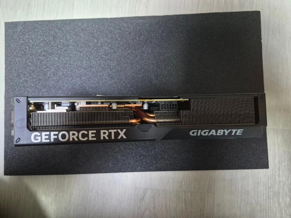 기가바이트 RTX 4070Ti eagle D6X 12G 컴퓨터 그래픽카드 이미지