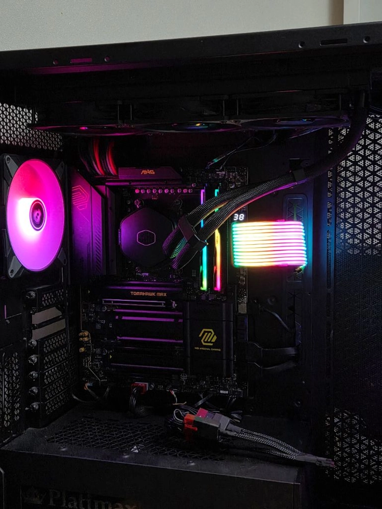 라이젠 9800x3d / X870 하이엔드 커세어 컴퓨터 이미지