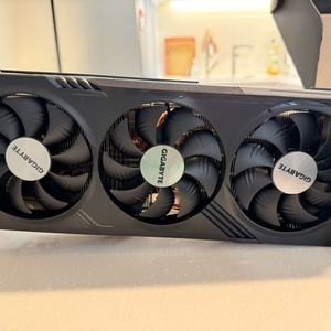 GIGABYTE 기가바이트 라데온 RX 7700 XT GAMING OC D6 12GB 피씨디렉트 그래픽카드 이미지
