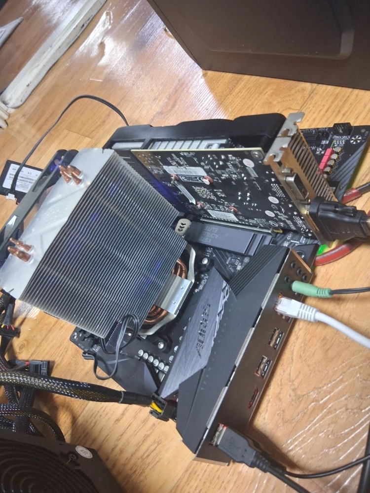 X570 AORUS elite 메인보드 +4350G CPU 세트 이미지