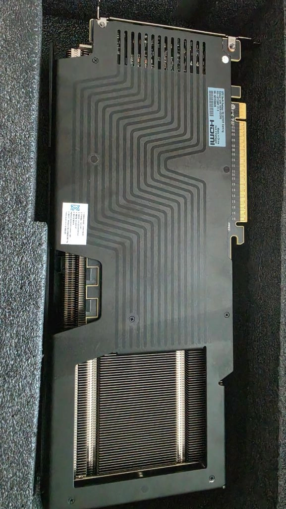 XFX RX 9070XT 그래픽카드 이미지