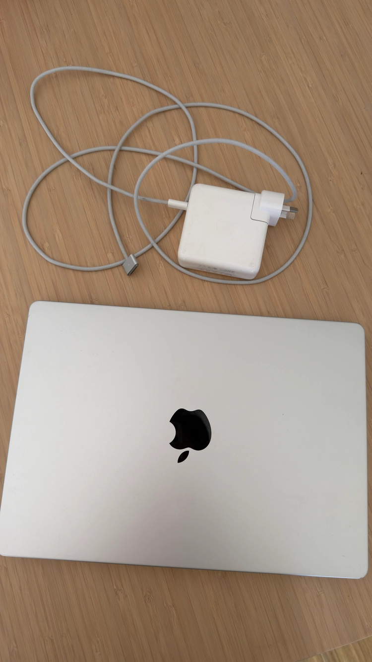 맥북프로14인치 M1 MAX 64GB/1TB 실버 - 안심되는 중고거래